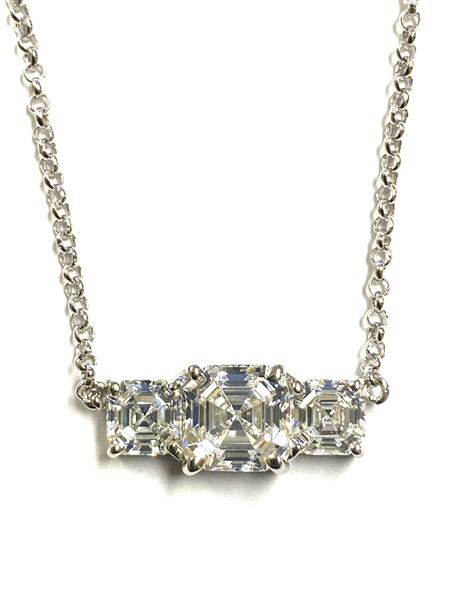 Asscher-cut Pendant & Chain. Certified Diamond | 06-01001